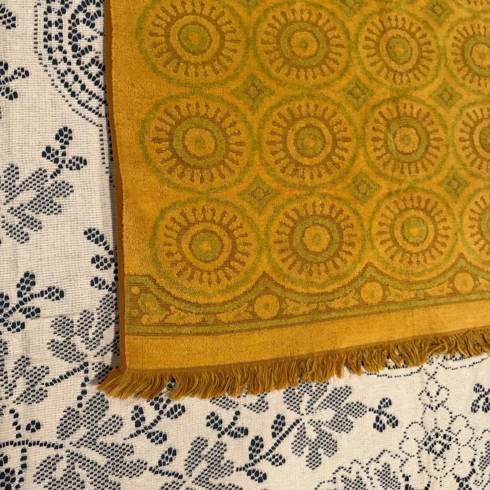 Fieldcrest Vintage Midcentury Bath Towel Geometric Mod Pattern MCM Gold‎ Green